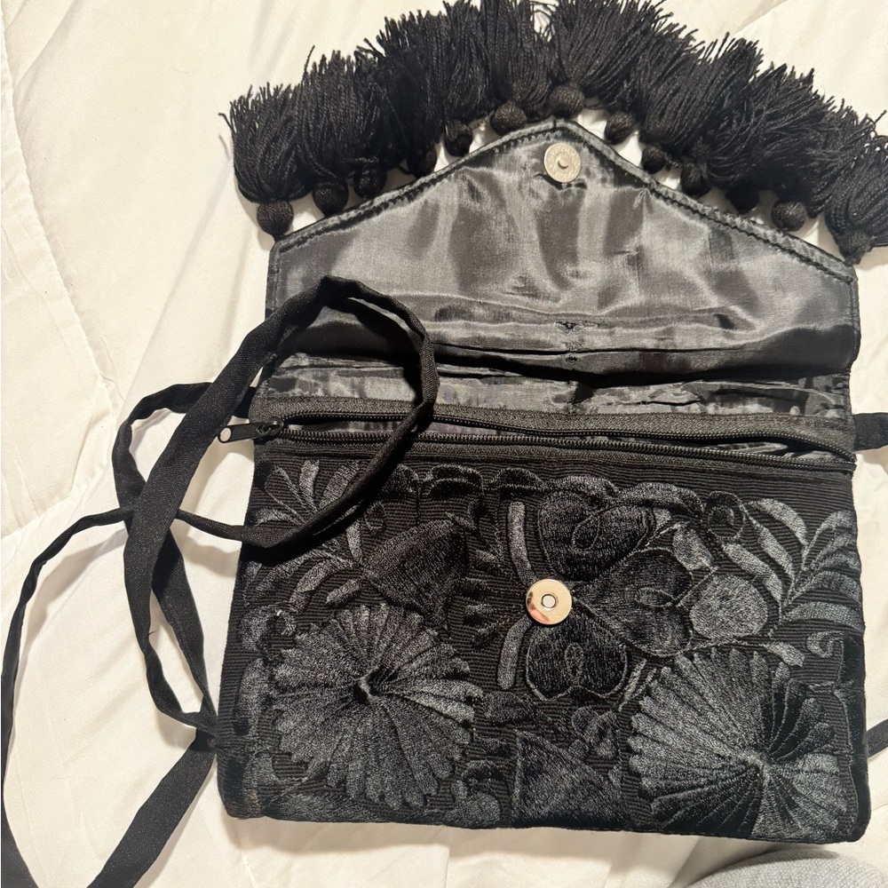 Elegant Black Embroidered Women's Bag